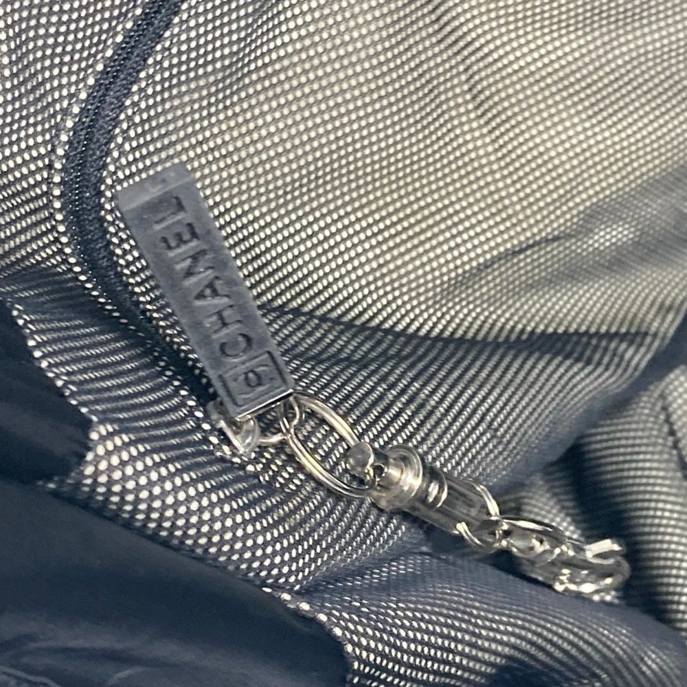 CHANEL Black Logo Shoulder Bag - Picture 9 of 10